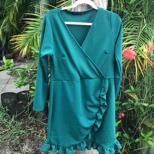 Pretty little things , Long sleeve cocktail dress